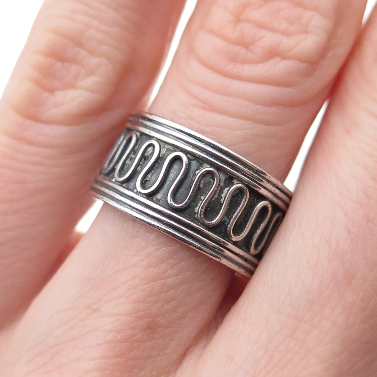 925 Sterling Silver Vintage Modernist Zig Zag Oxidized Band Ring Size 6.5