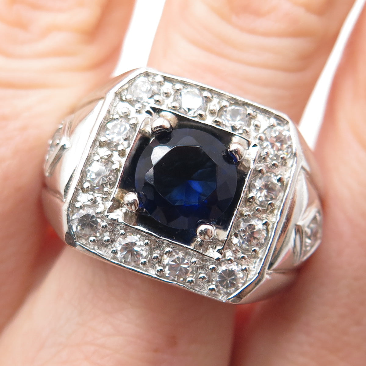 925 Sterling Silver Round-Cut Blue & White C Z Ring Size 10.25