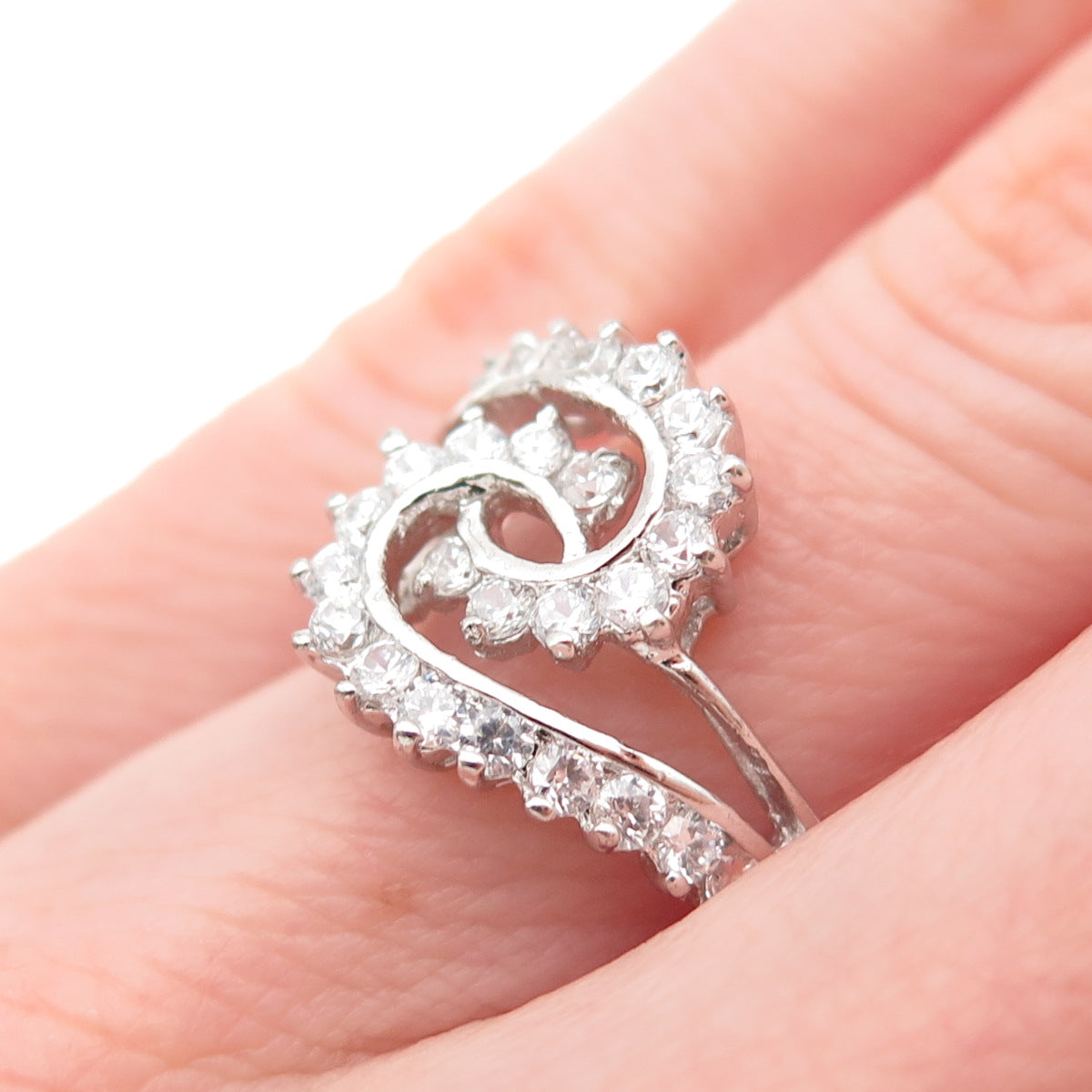 925 Sterling Silver Round-Cut C Z Interlocked Bypass Ring Size 6