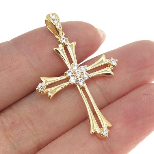 HAN 925 Sterling Silver Gold Plated Round-Cut Shaped C Z Cross Pendant