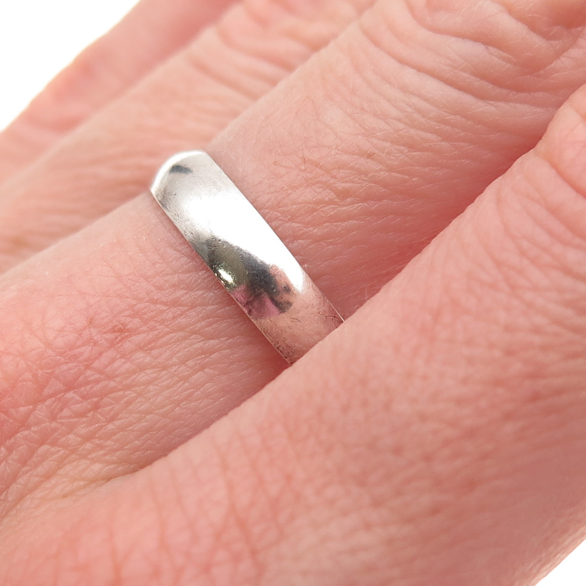 925 Sterling Silver Vintage Classic Wedding Oxidized Band Ring Size 8.25