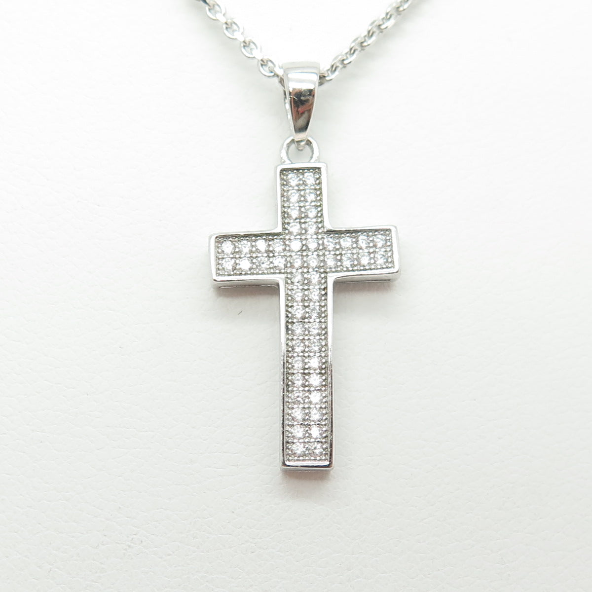 925 Sterling Silver Italy Round-Cut C Z Sparkle Cross Cable Chain Necklace 18"