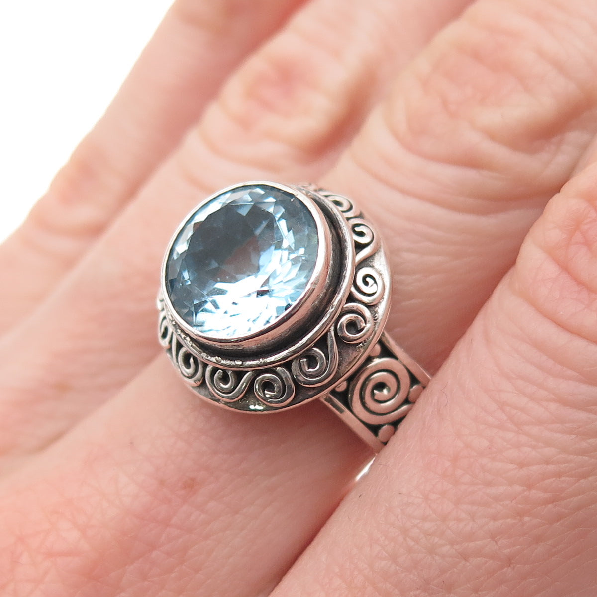 Suarti Bali 925 Sterling Silver Vintage Real Blue Topaz Spiral Ring Size 6.75