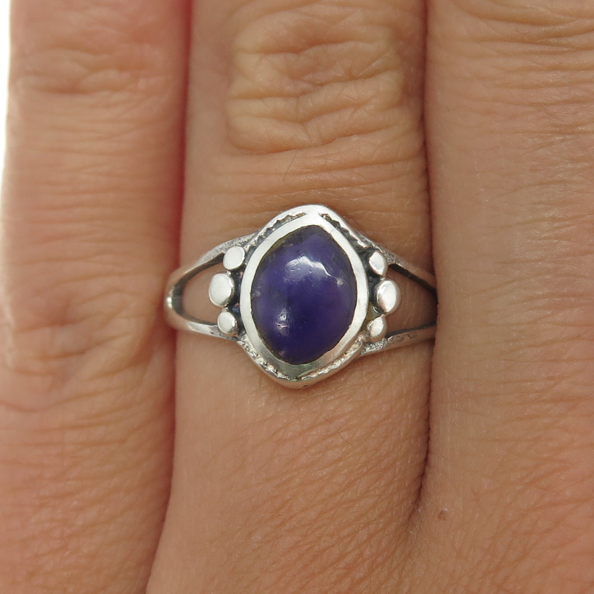 925 Sterling Silver Vintage Southwestern Real Amethyst Ring Size 7