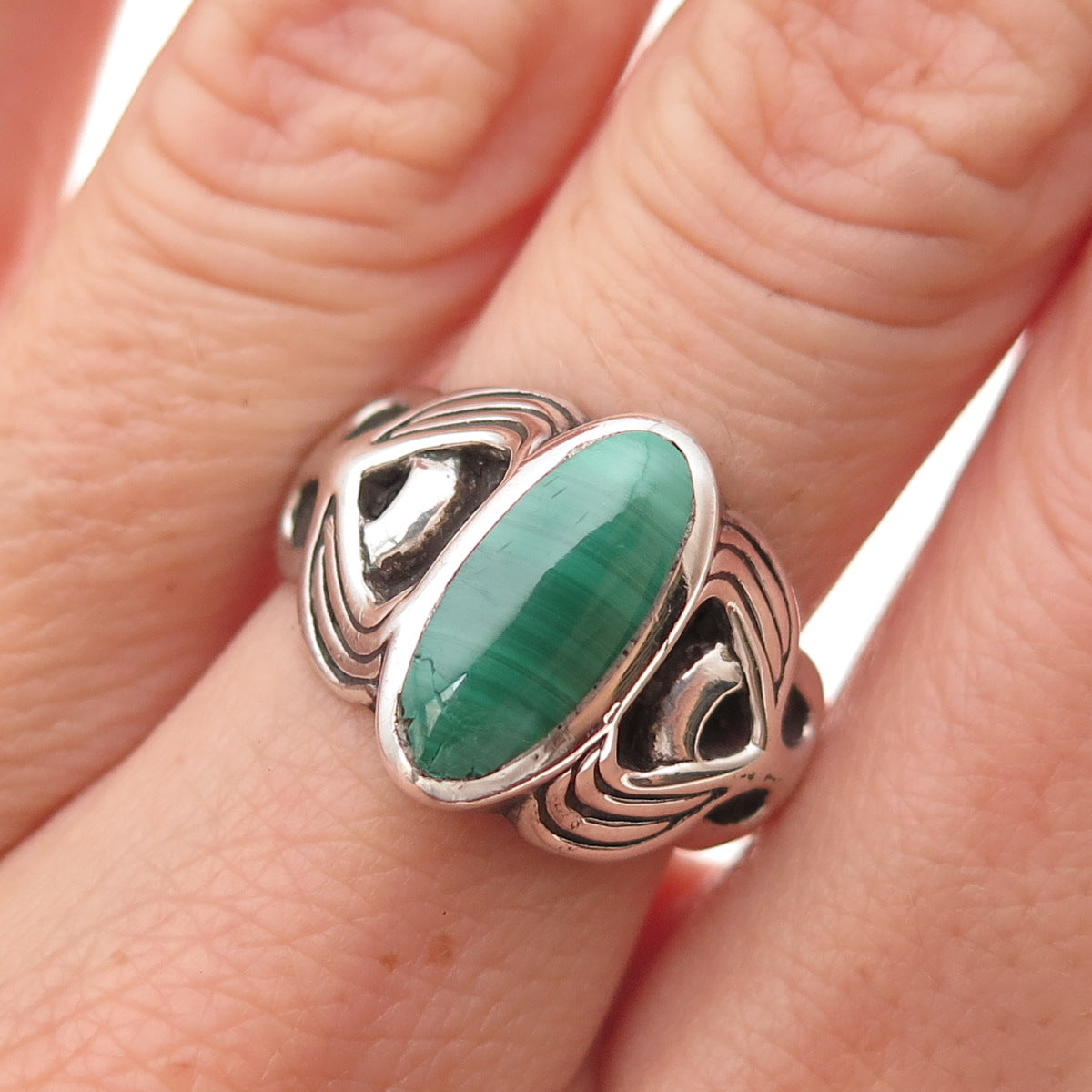 925 Sterling Silver Vintage Real Malachite Owl Bird Oxidized Ring Size 7.25