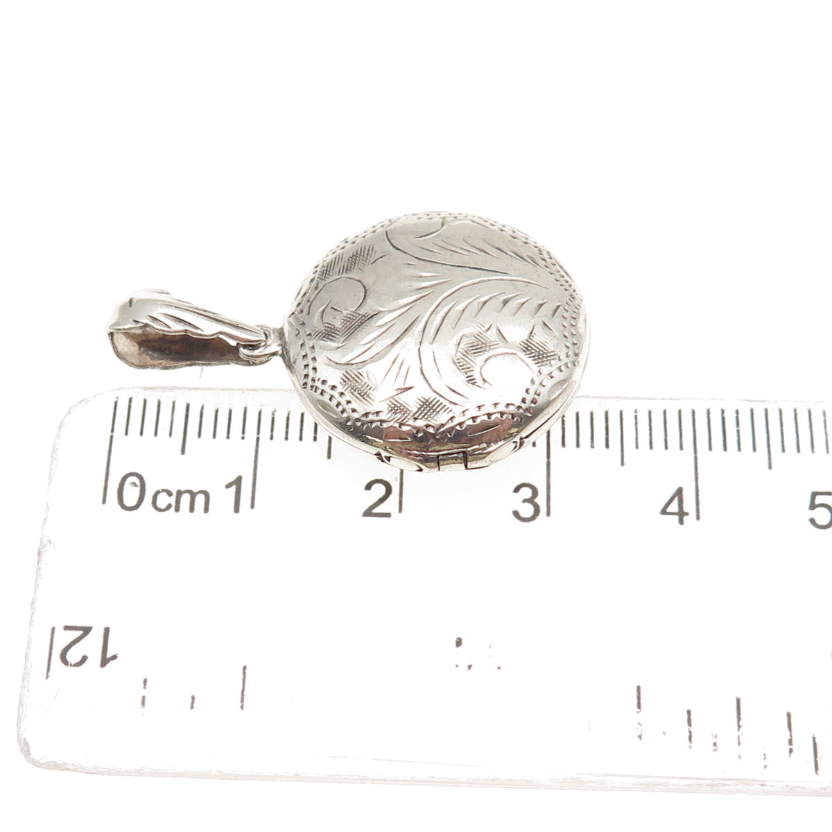 925 Sterling Silver Vintage Engraved Floral Round Locket Charm Pendant