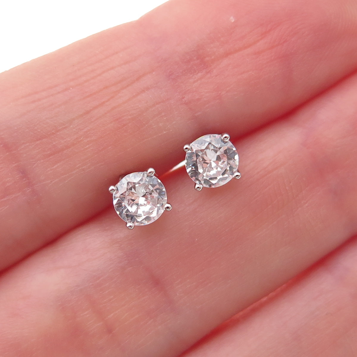 925 Sterling Silver Round-Cut C Z Stud Earrings