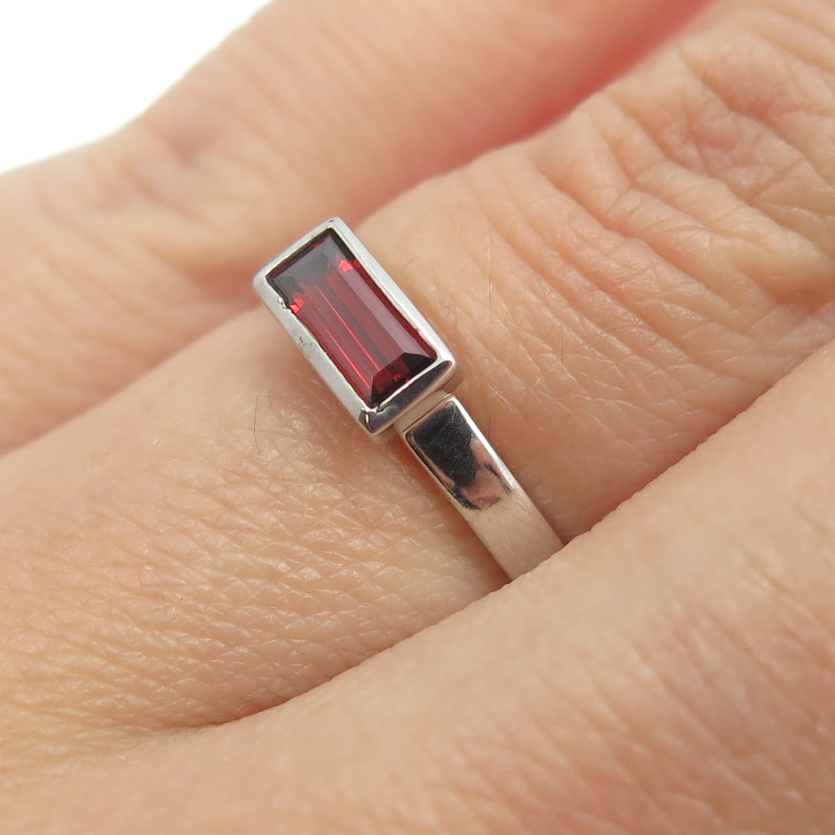 925 Sterling Silver Baguette-Cut Shaped Red C Z Ring Size 5.75