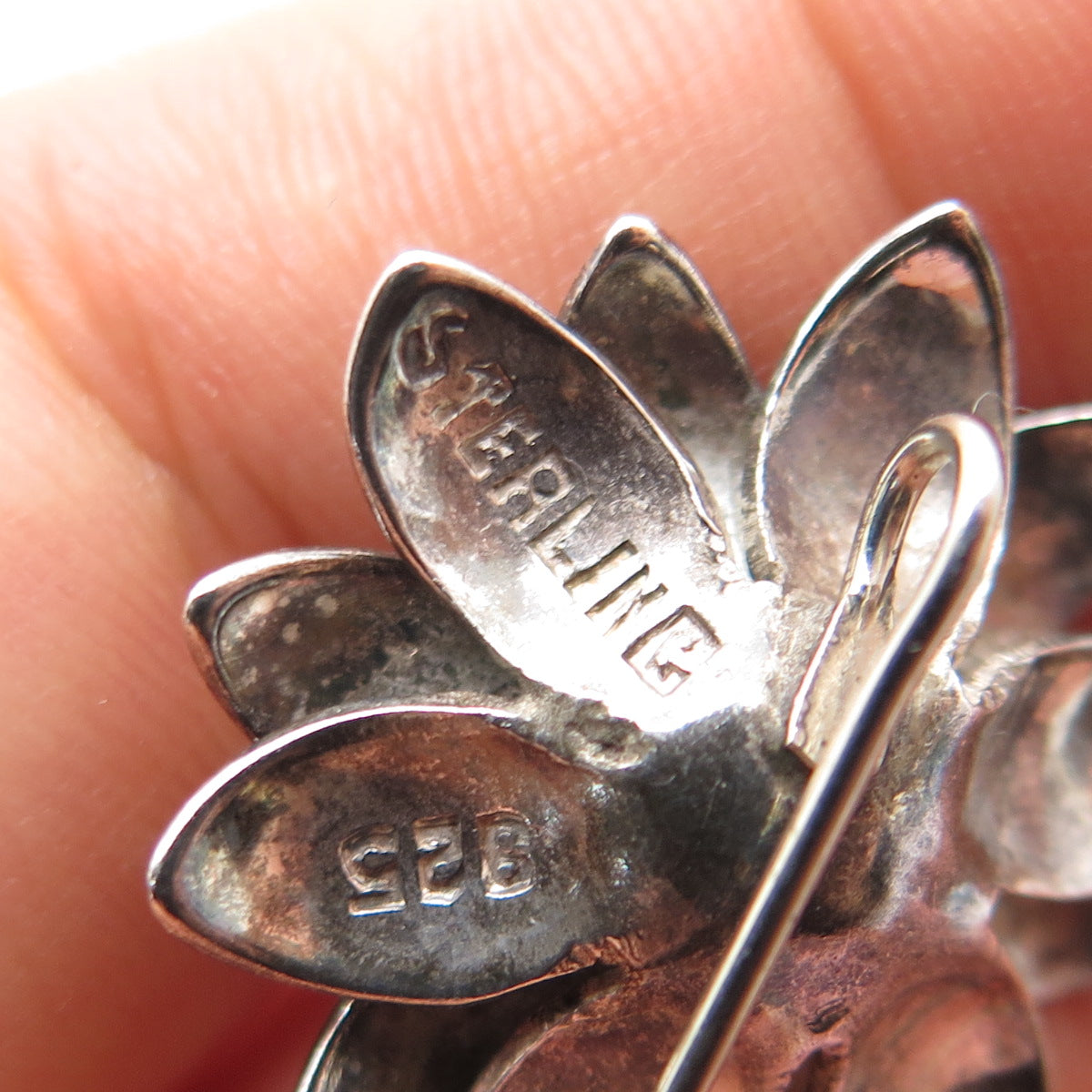 925 Sterling Silver Vintage Flower Oxidized Lapel Pin
