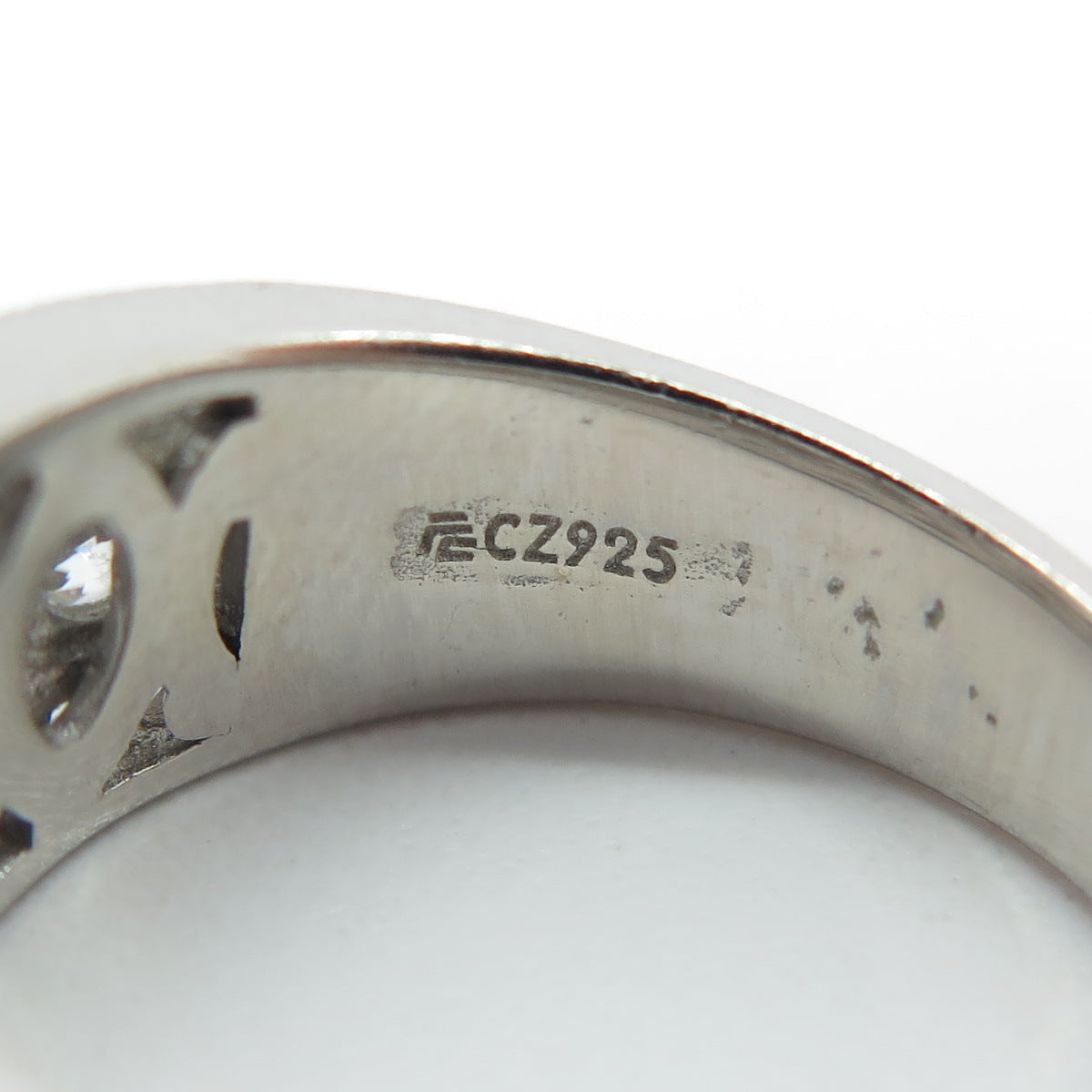 925 Sterling Silver Round-Cut C Z Ring Size 7