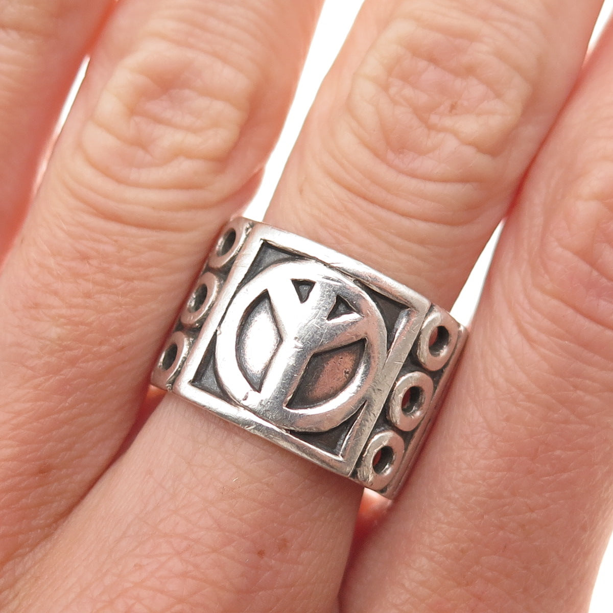 925 Sterling Silver Vintage Peace Symbol Oxidized Wide Band Ring Size 8.75