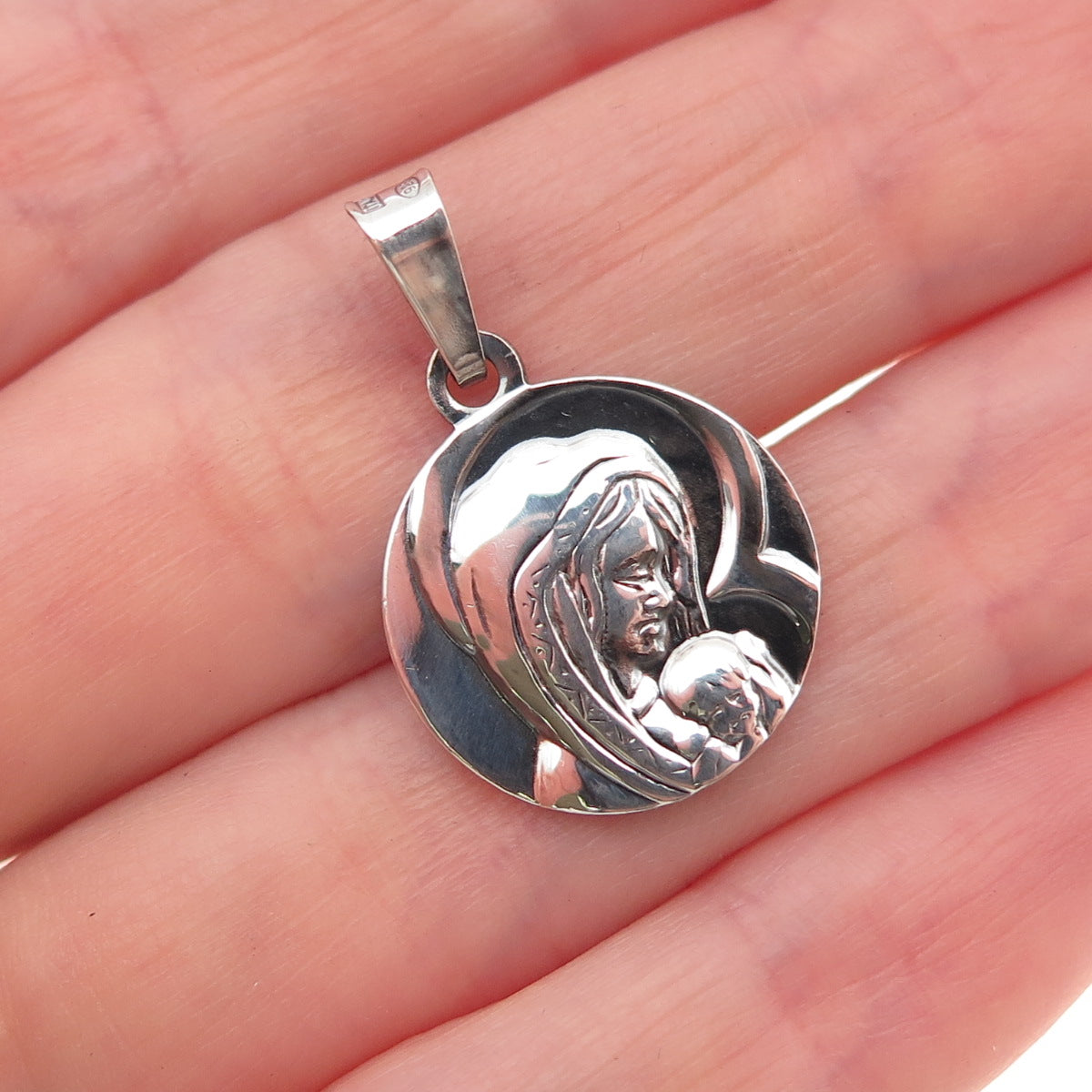 925 Sterling Silver Vintage Italy St Mary & Jesus Oxidized Charm Pendant