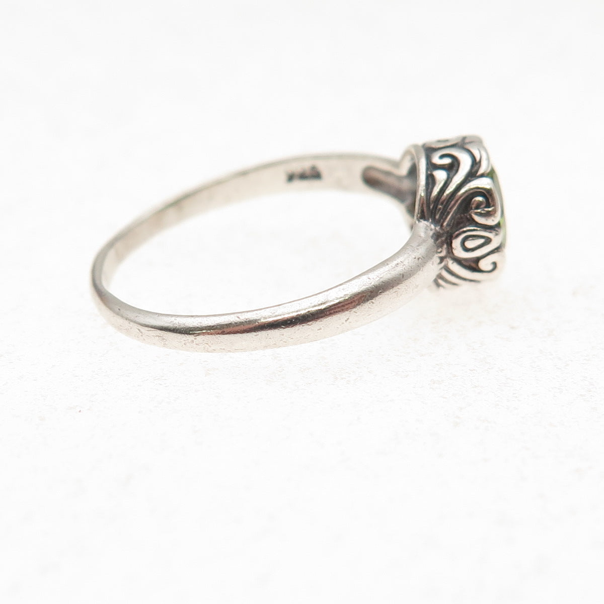 925 Sterling Silver Vintage Real Round-Cut Peridot Oxidized Ring Size 7.75