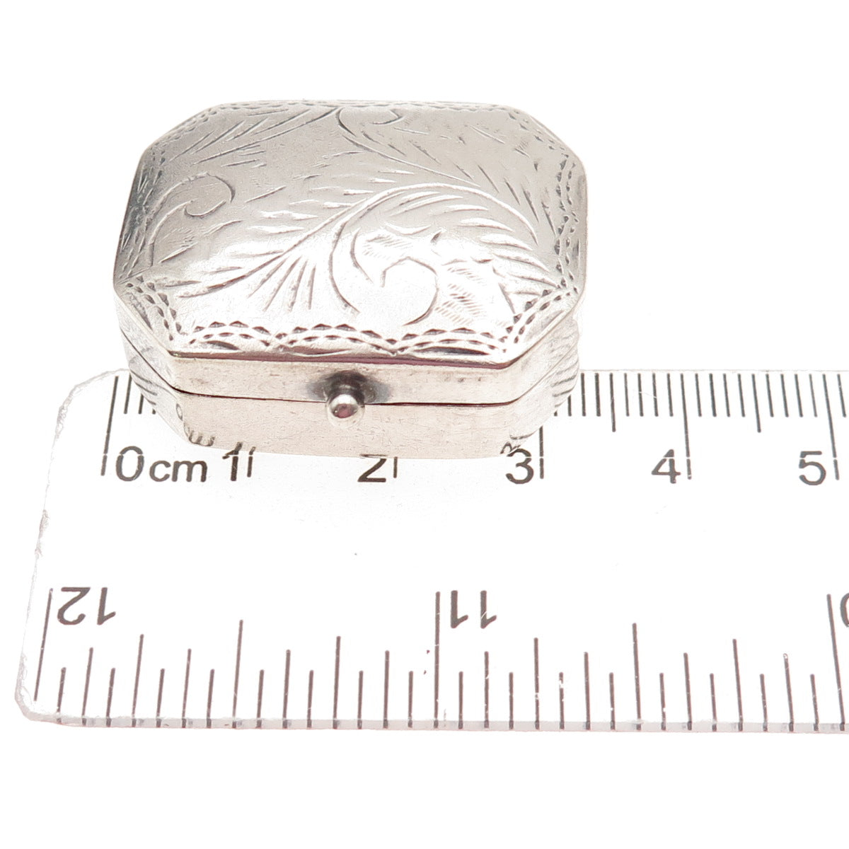 925 Sterling Silver Vintage Engraved Floral Oxidized Pill / Snuff Box