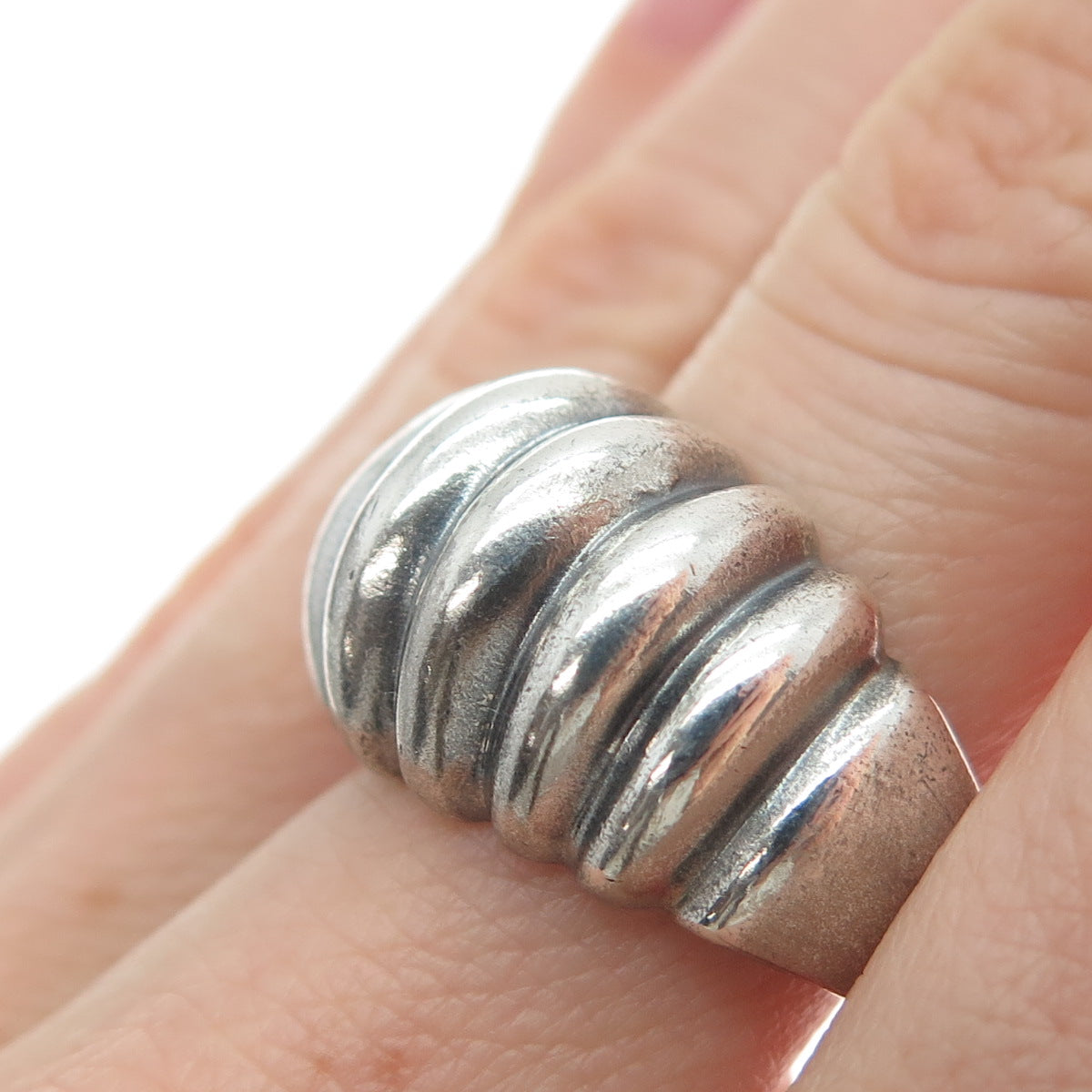 MONICA JAIN 925 Sterling Vintage Modernist Ribbed Dome Oxidized Ring Size 7.25