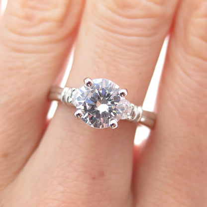 925 Sterling Silver Round-Cut C Z Engagement Ring Size 8.25