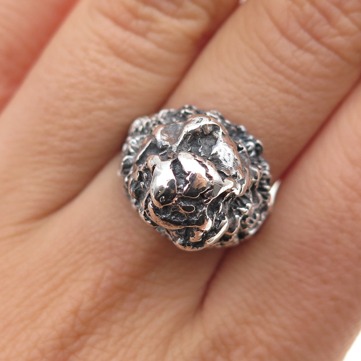 925 Sterling Silver Vintage Modernist Nugget Dome Oxidized Ring Size 8.25