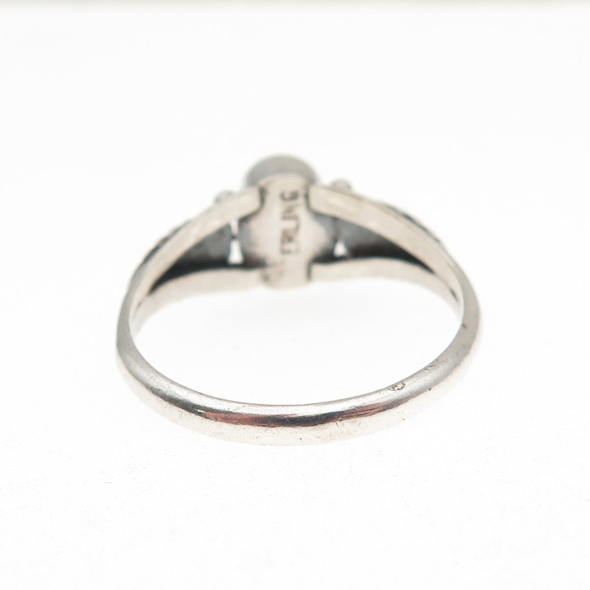 Old Pawn Sterling Silver Vintage Southwestern MOP Feather Tribal Ring Size 8.5