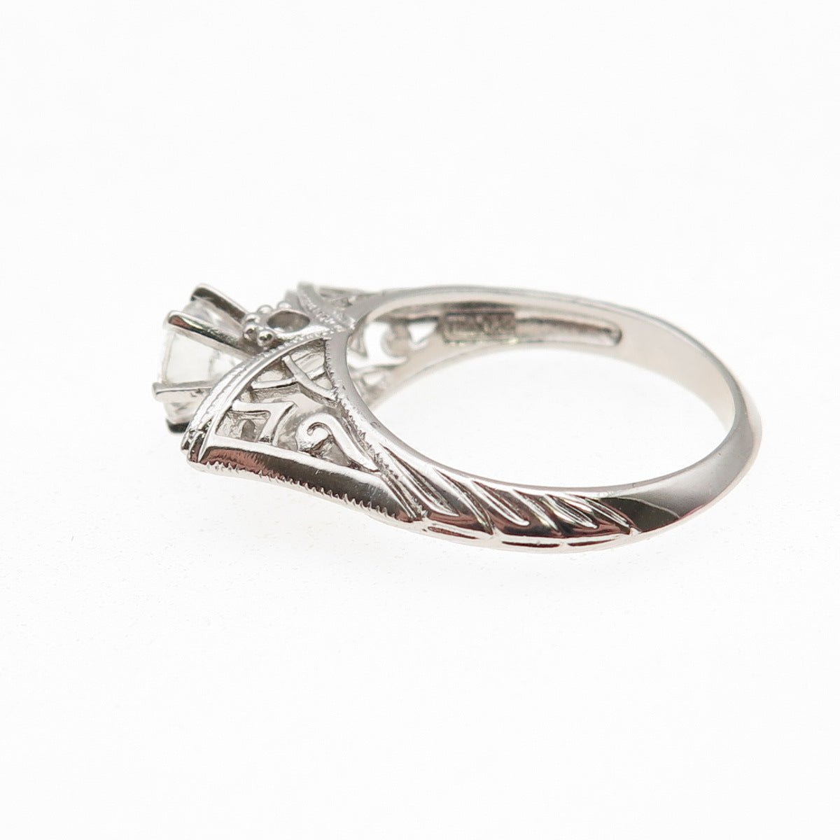 925 Sterling Silver Round-Cut C Z Engagement Ring Size 7.75
