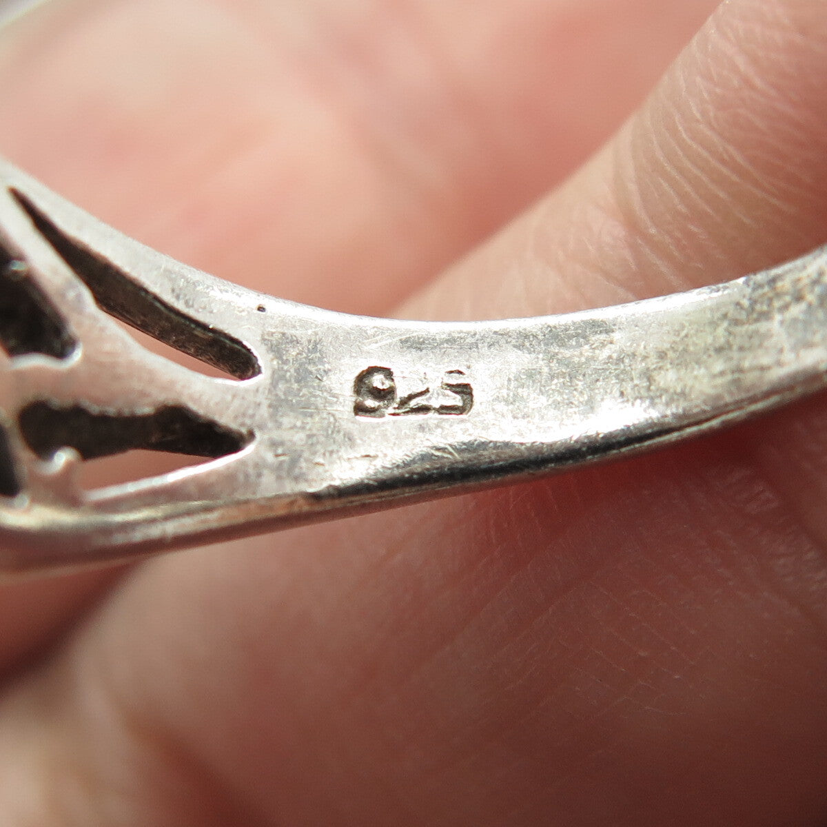 925 Sterling Silver Vintage Swirl Ring Size 10.75