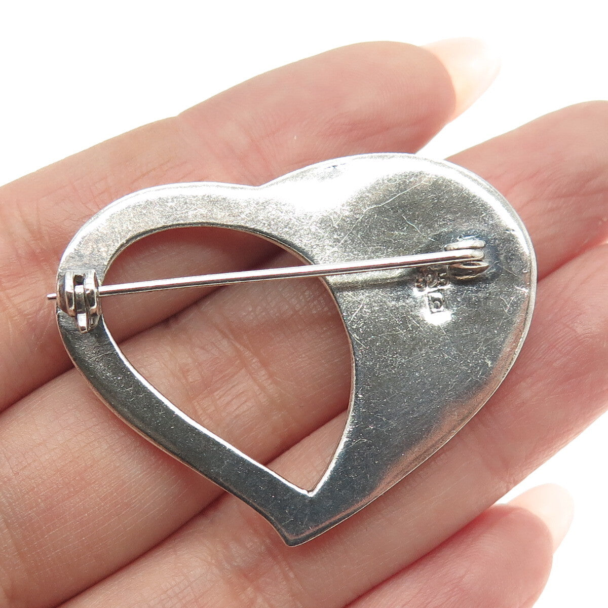 925 Sterling Silver Vintage Open Heart Modernist Oxidized Pin Brooch