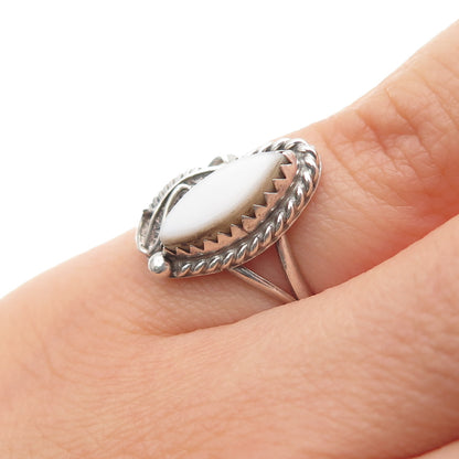Old Pawn 925 Sterling Silver Vintage Southwestern MOP Feather Ring Size 5.25