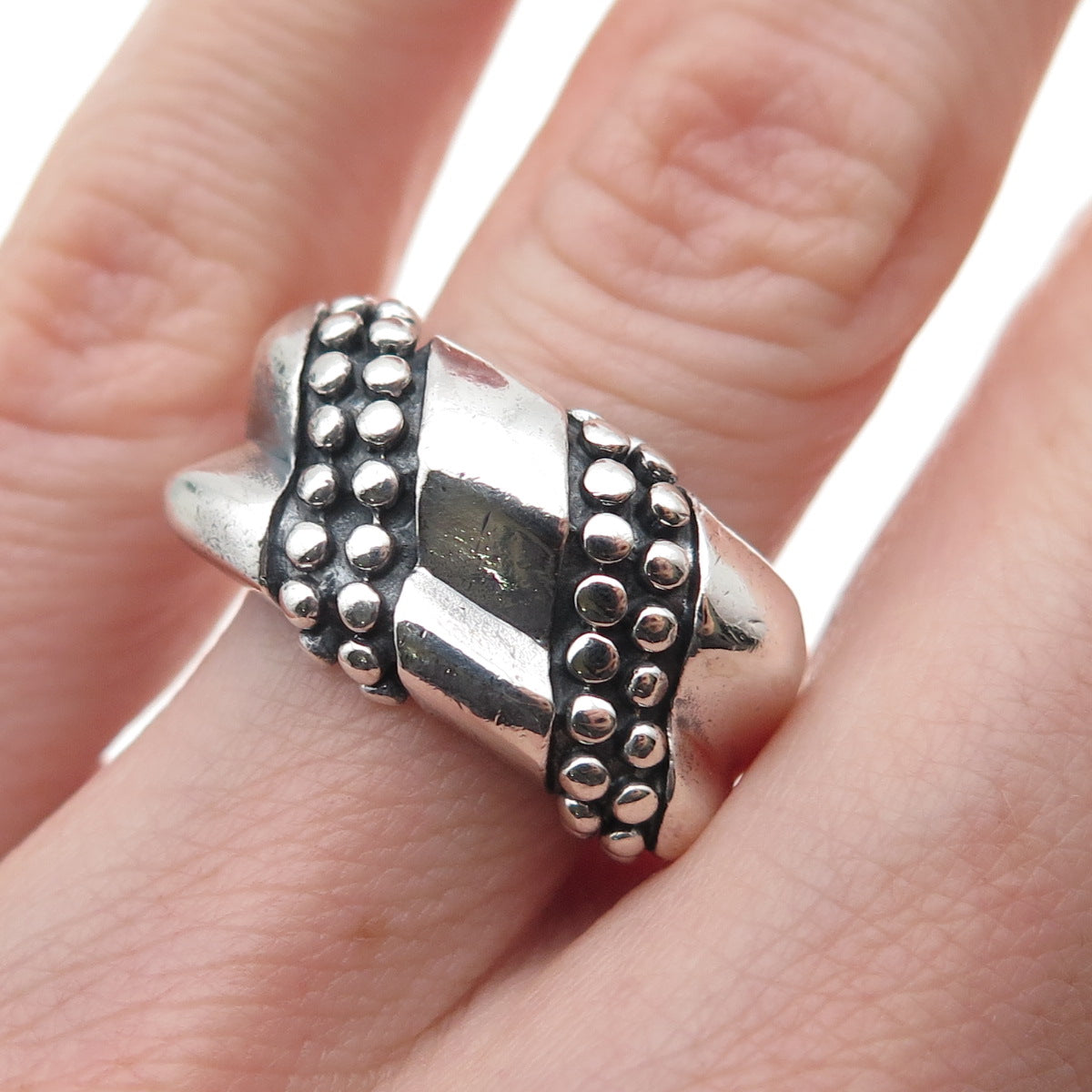 KEN CRAFTS 925 Sterling Silver Vintage Modernist Dotted Oxidized Ring Size 6