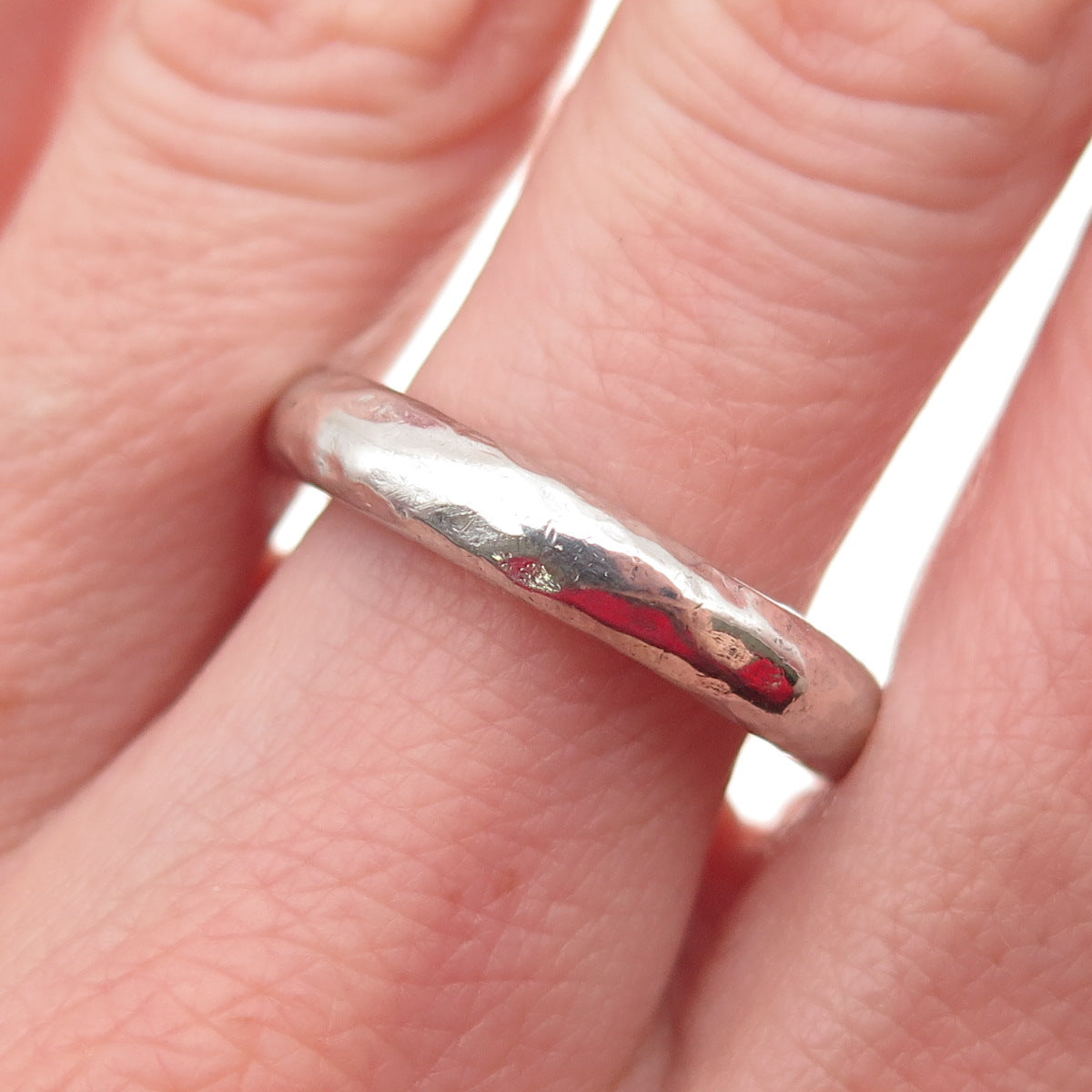 925 Sterling Silver Vintage Hammered Band Ring Size 7.25