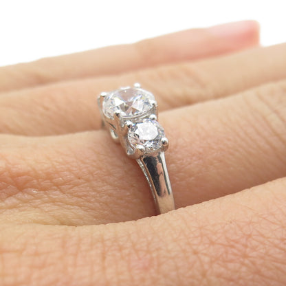 925 Sterling Silver Round-Cut Shaped C Z Engagement Ring Size 7.25