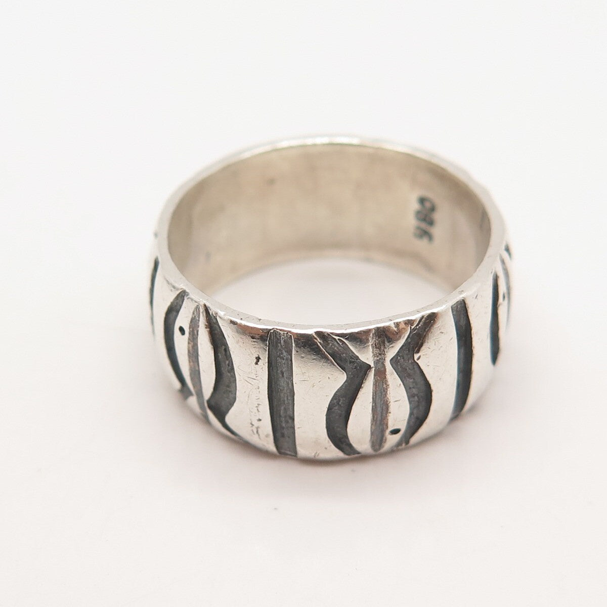 980 Silver Vintage Tribal Band Ring Size 9