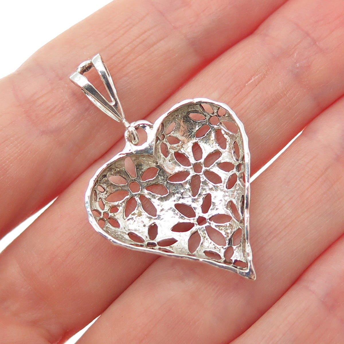 925 Sterling Silver Vintage Flower Heart Charm Pendant