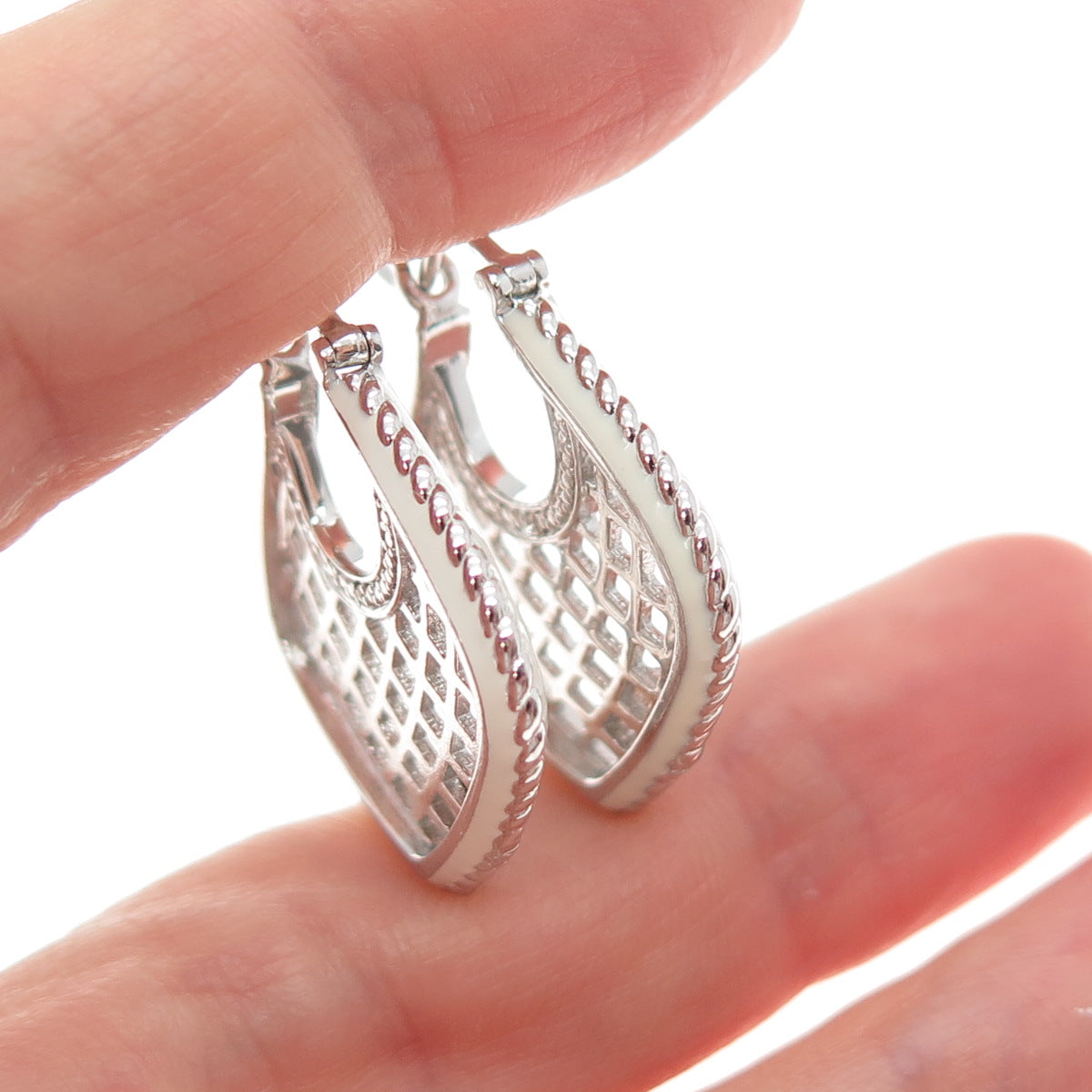 SAI 925 Sterling Silver Enamel Round-Cut C Z Cage Heart Earrings