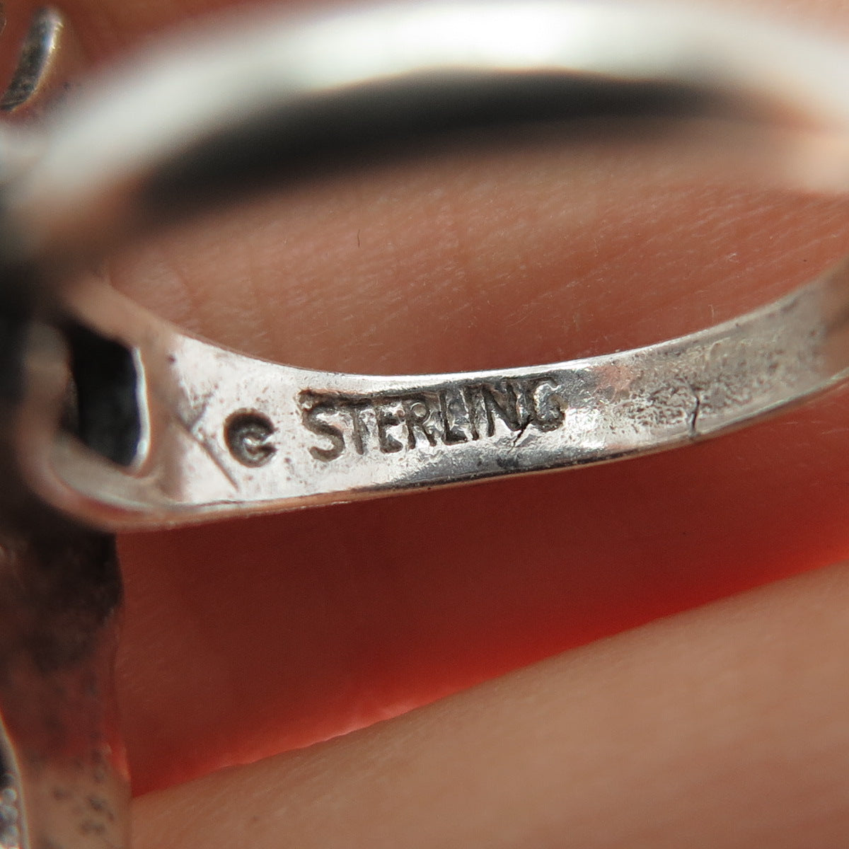 JERRY COWBOY Old Pawn 925 Sterling Turquoise Coral Inlay Peyote Ring Size 6.25