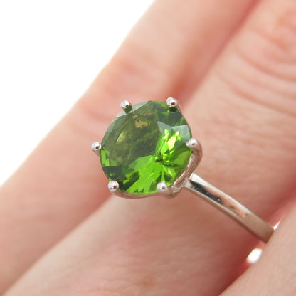 DAZZLERS 925 Sterling Silver Round-Cut Nano Peridot Ring Size 8.25