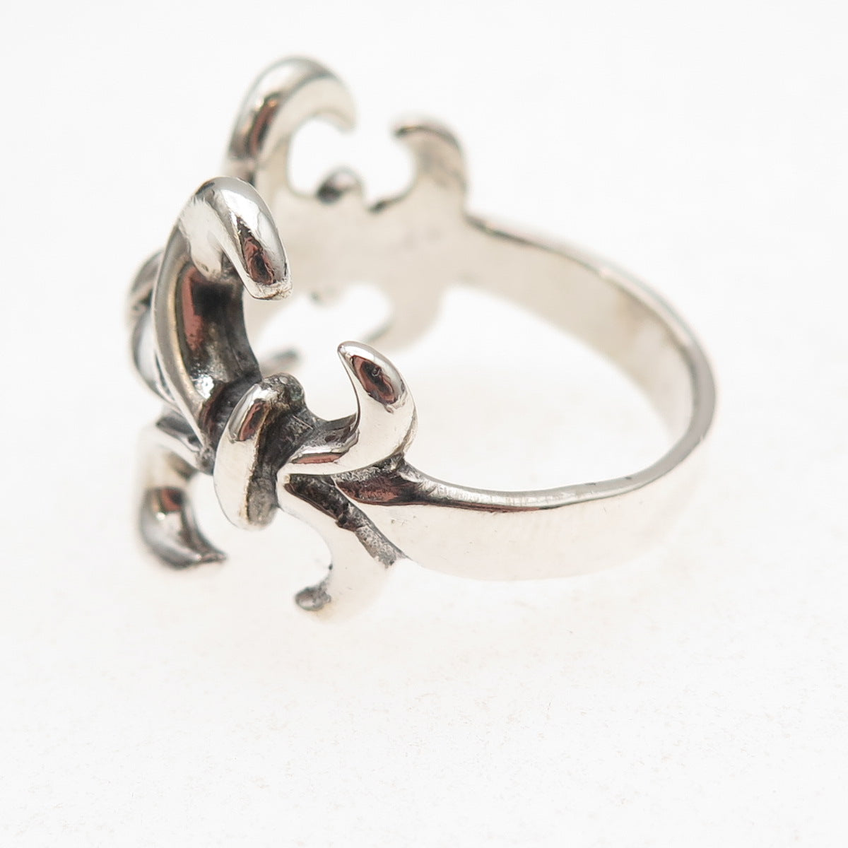 925 Sterling Silver Vintage Fleur de Lis Oxidized Ring Size 11.5