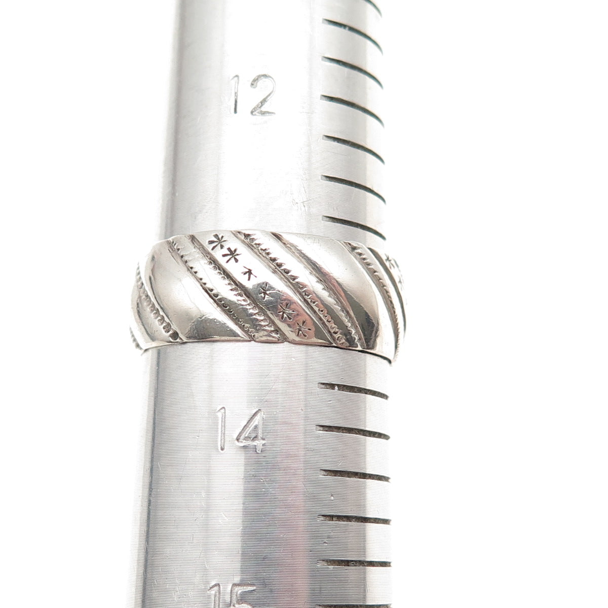 925 Sterling Silver Vintage Modernist Ribbed Oxidized Band Ring Size 13.5