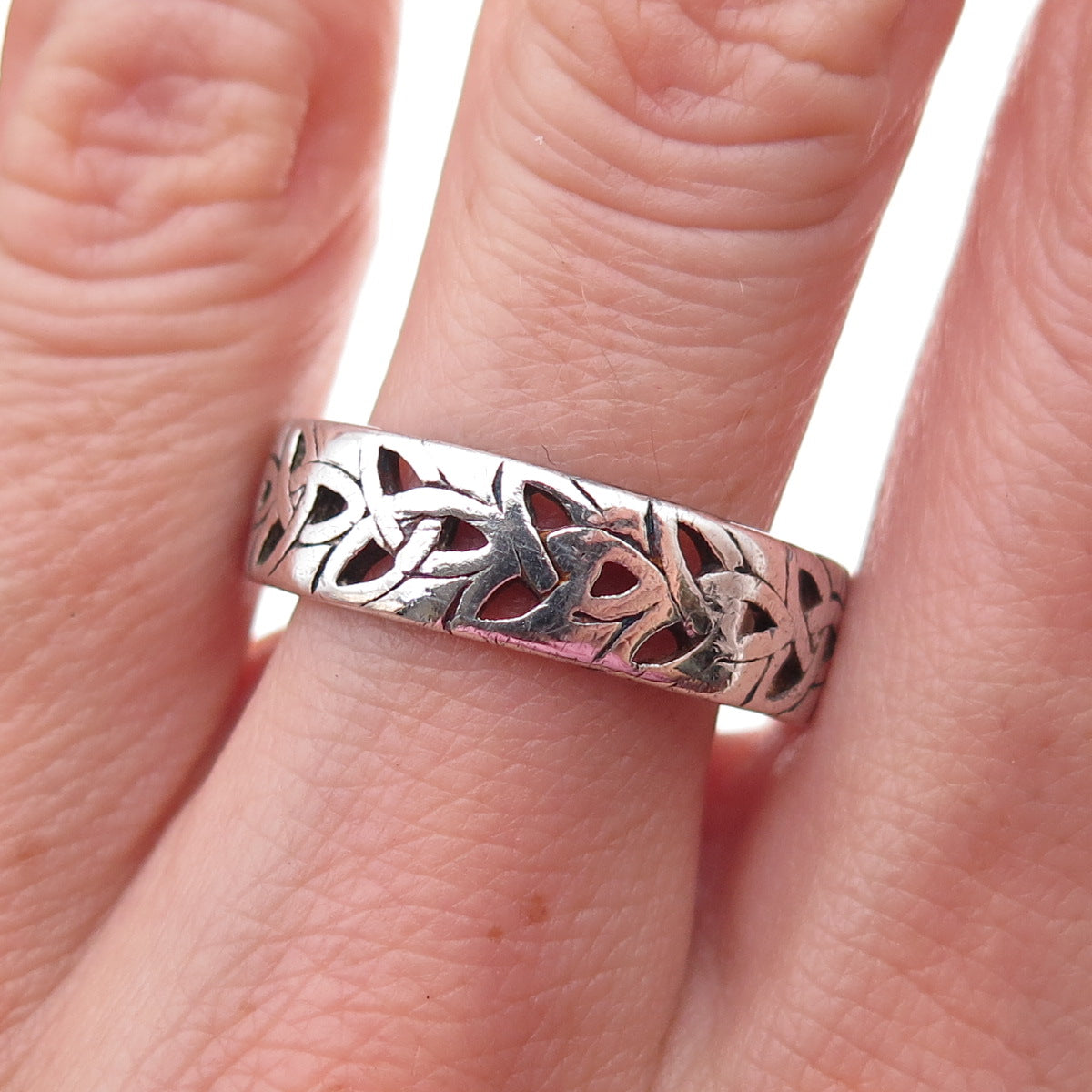 925 Sterling Silver Vintage Celtic Trinity Knot Oxidized Band Ring Size 11
