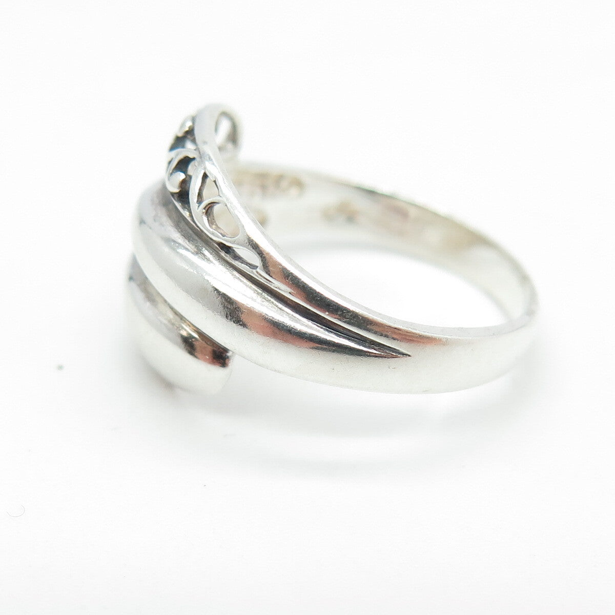 JEZLAINE 925 Sterling Silver Vintage Modernist Bypass Ring Size 7