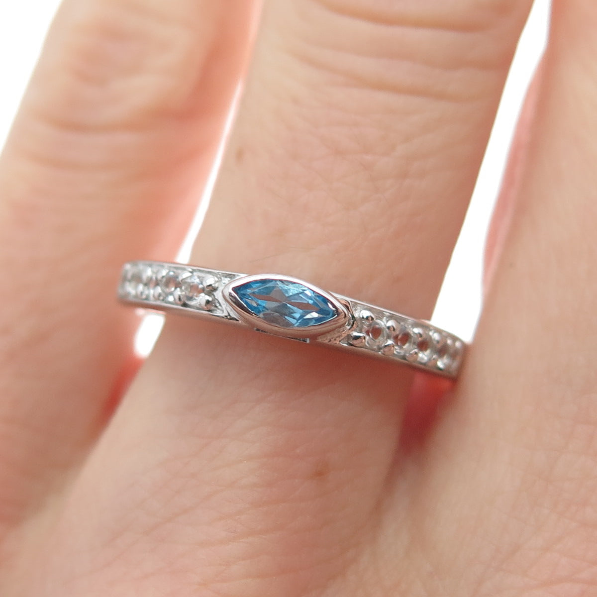 925 Sterling Silver Real Blue & White Topaz Ring Size 7.25