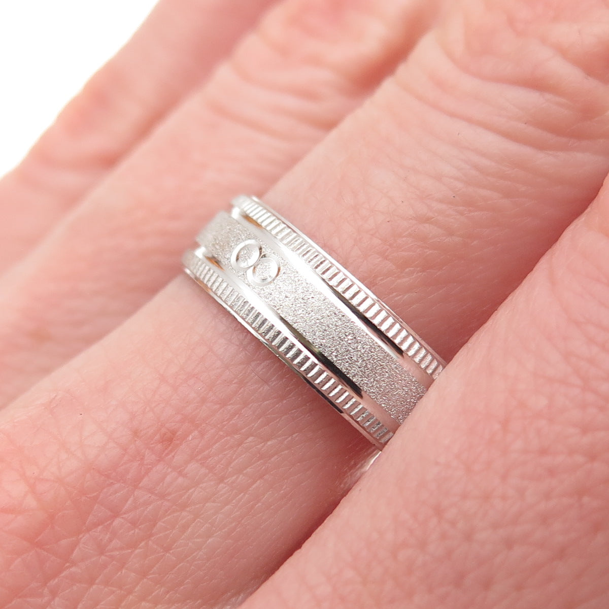 925 Sterling Silver Textured Band Ring Size 9.25