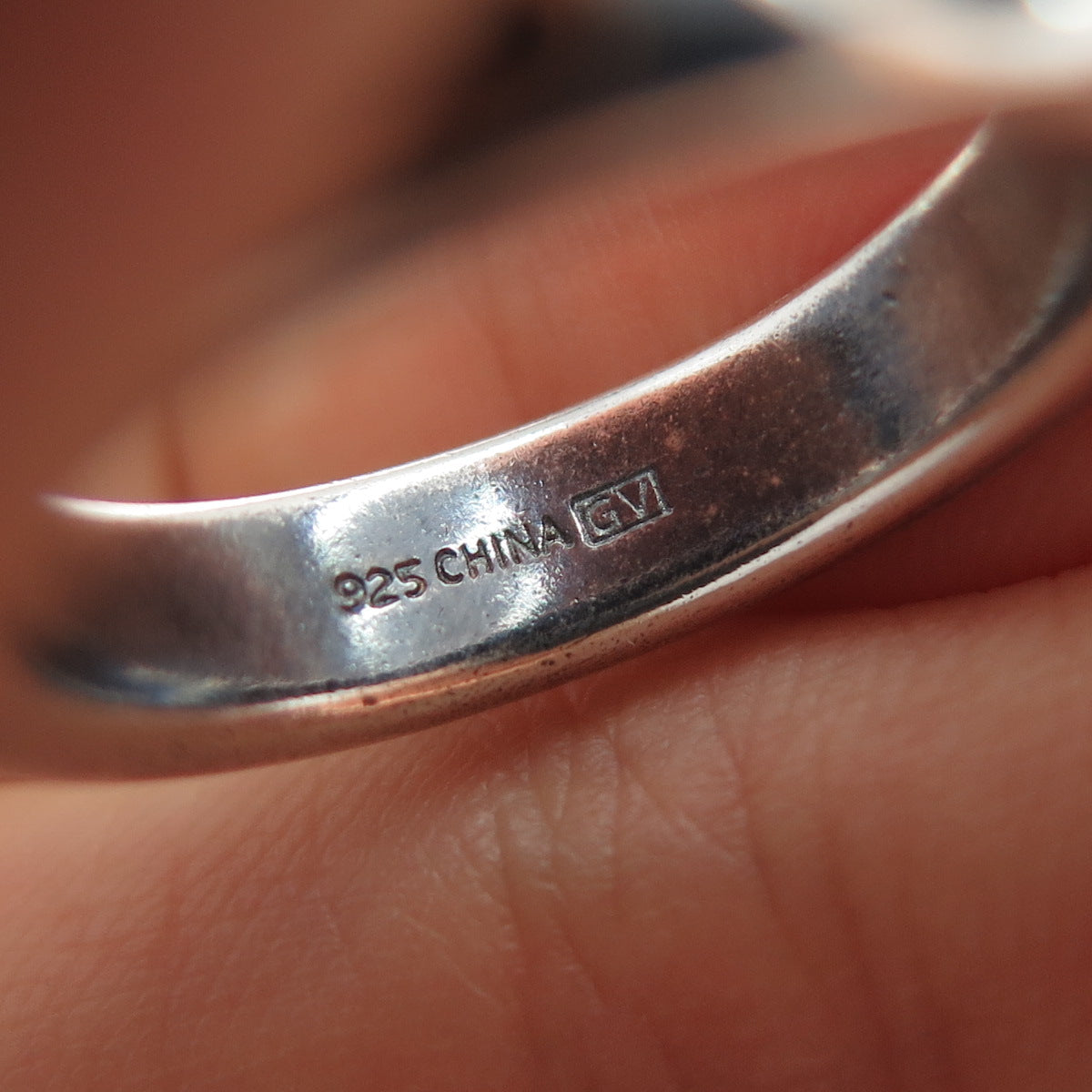 925 Sterling Silver Vintage Heart Oxidized All Around Band Ring Size 8
