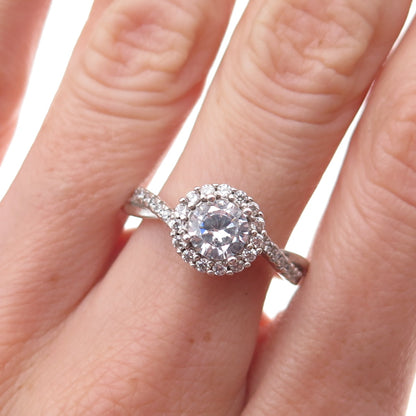 925 Sterling Silver Round-Cut C Z Engagement Ring Size 8