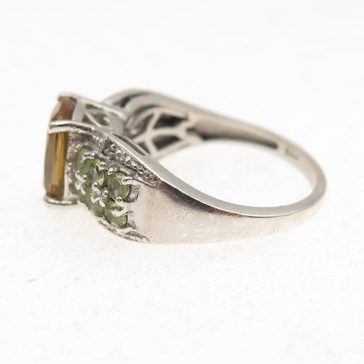 925 Sterling Silver Real Diamond Accent Titanite & Peridot Ring Size 7