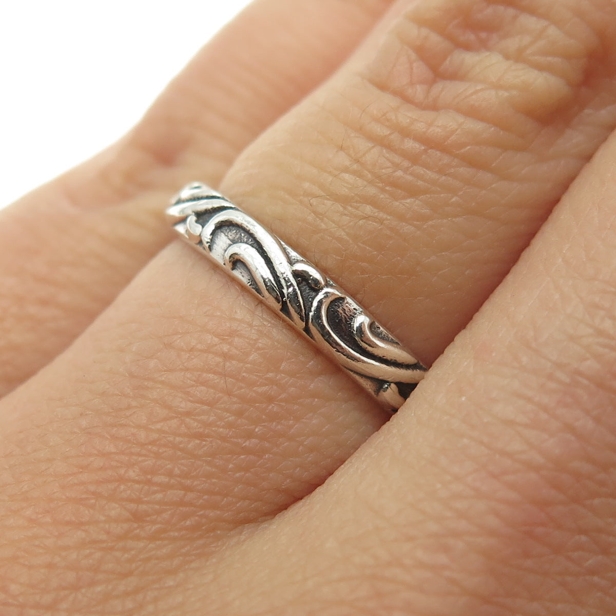 925 Sterling Silver Vintage Swirl Band Ring Size 6.75