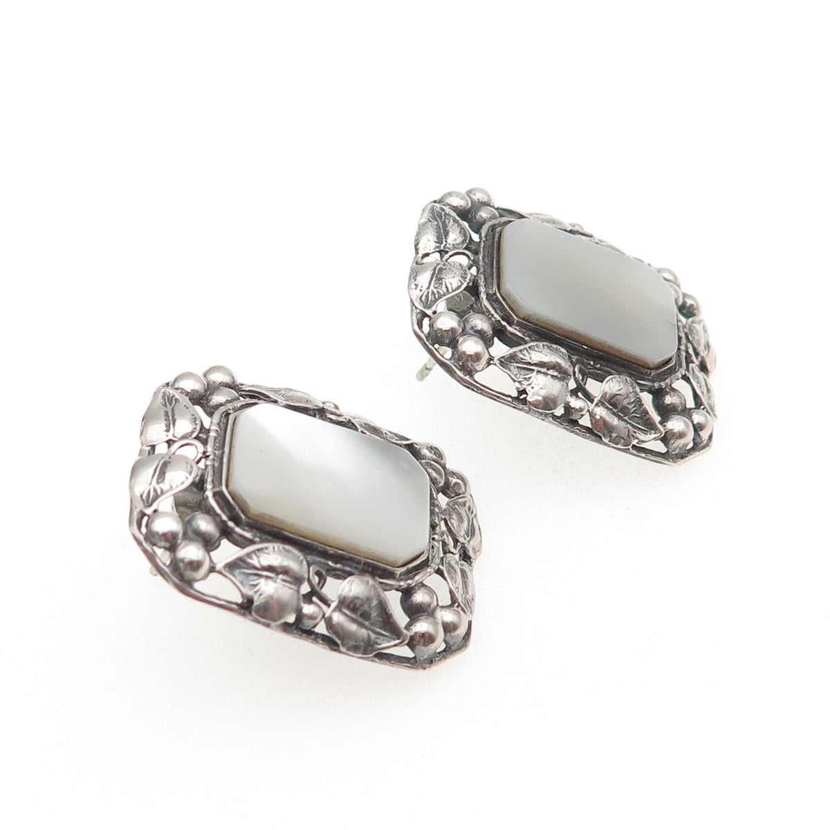 925 Sterling Silver Vintage Real MOP Floral Leaf Oxidized Earrings