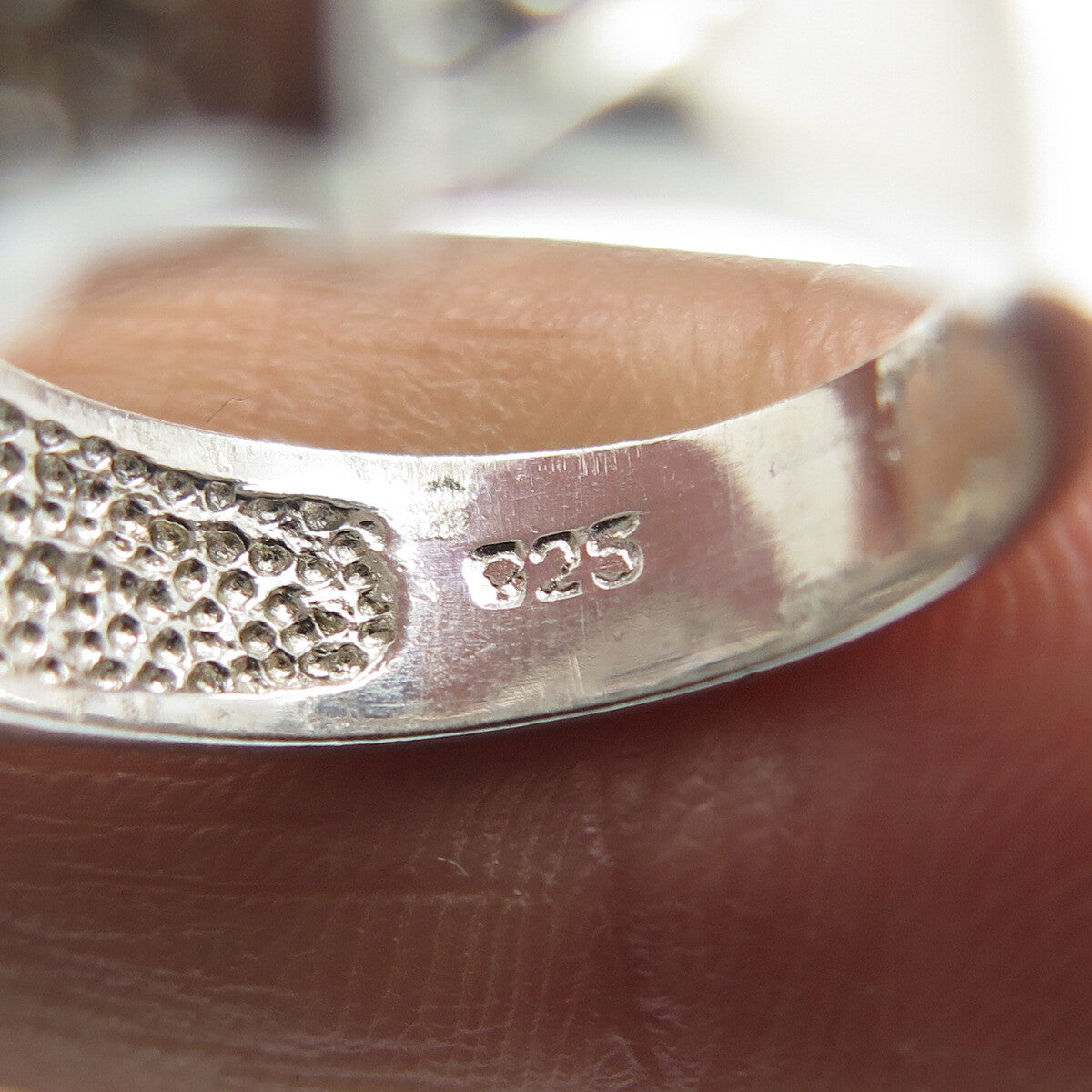 925 Sterling Silver Round-Cut Shaped C Z Belt Buckle Ring Size 5.5