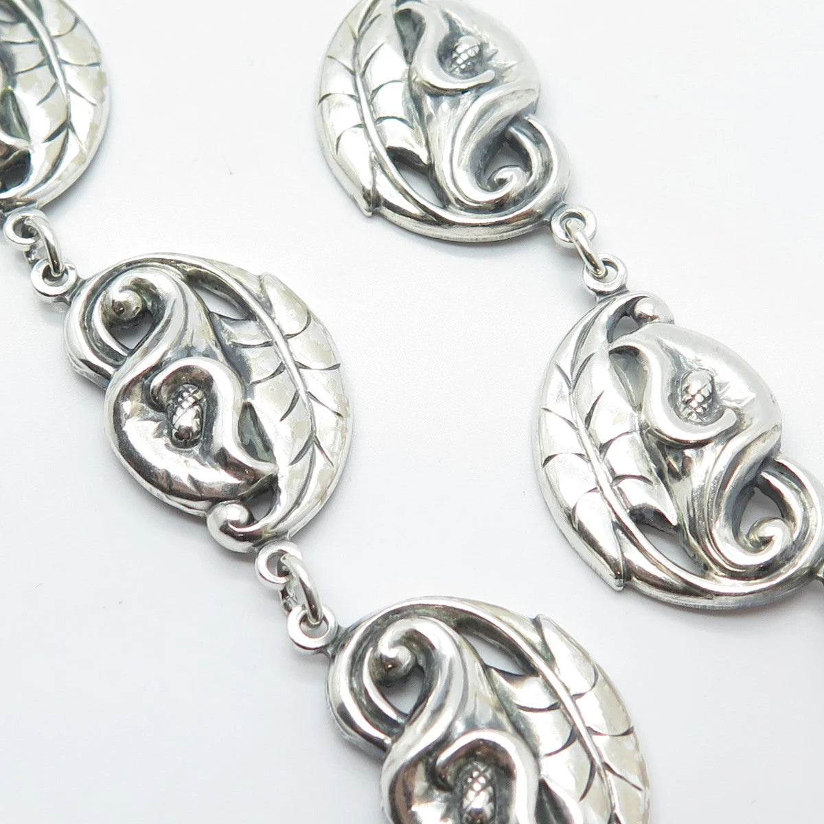 925 Sterling Silver Vintage Danecraft Leaf Ornate Necklace 14"