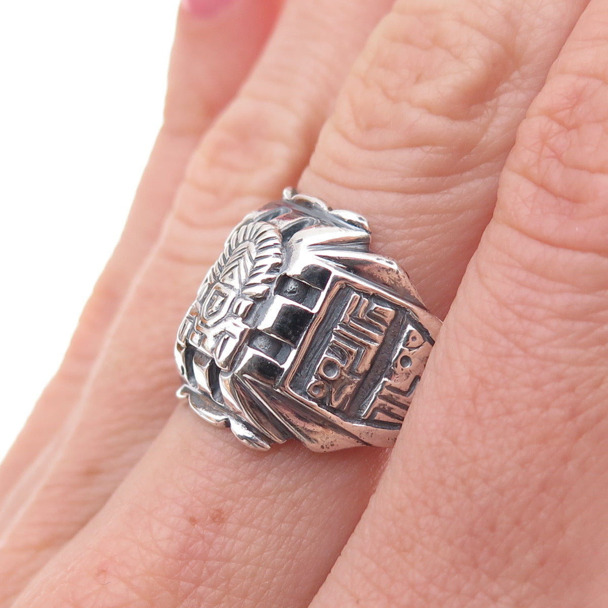925 Sterling Silver Vintage Aztec Oxidized Ring Size 8.5