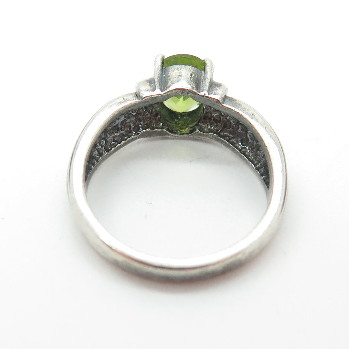 925 Sterling Silver Vintage Real Peridot Gemstone Ribbed Ring Size 5.75