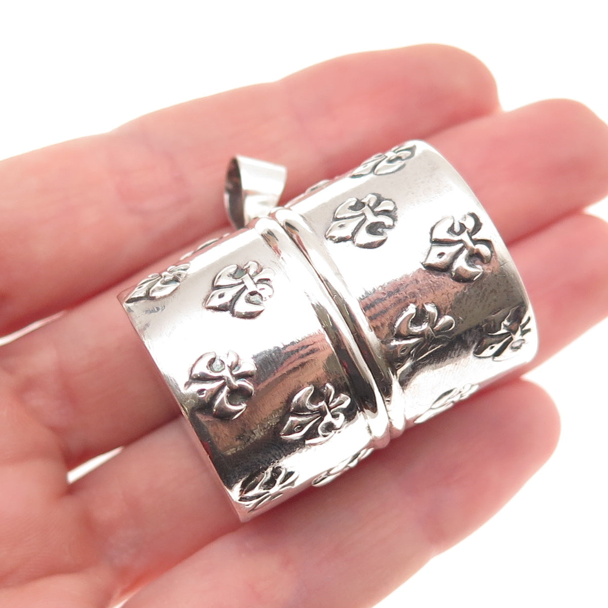 925 Sterling Silver Antique Art Deco Fleur de Lis Pill / Snuff Box Pendant